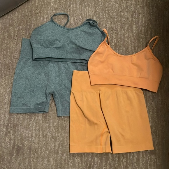 Amazon Workout Set Bundle - Picture 1 of 3